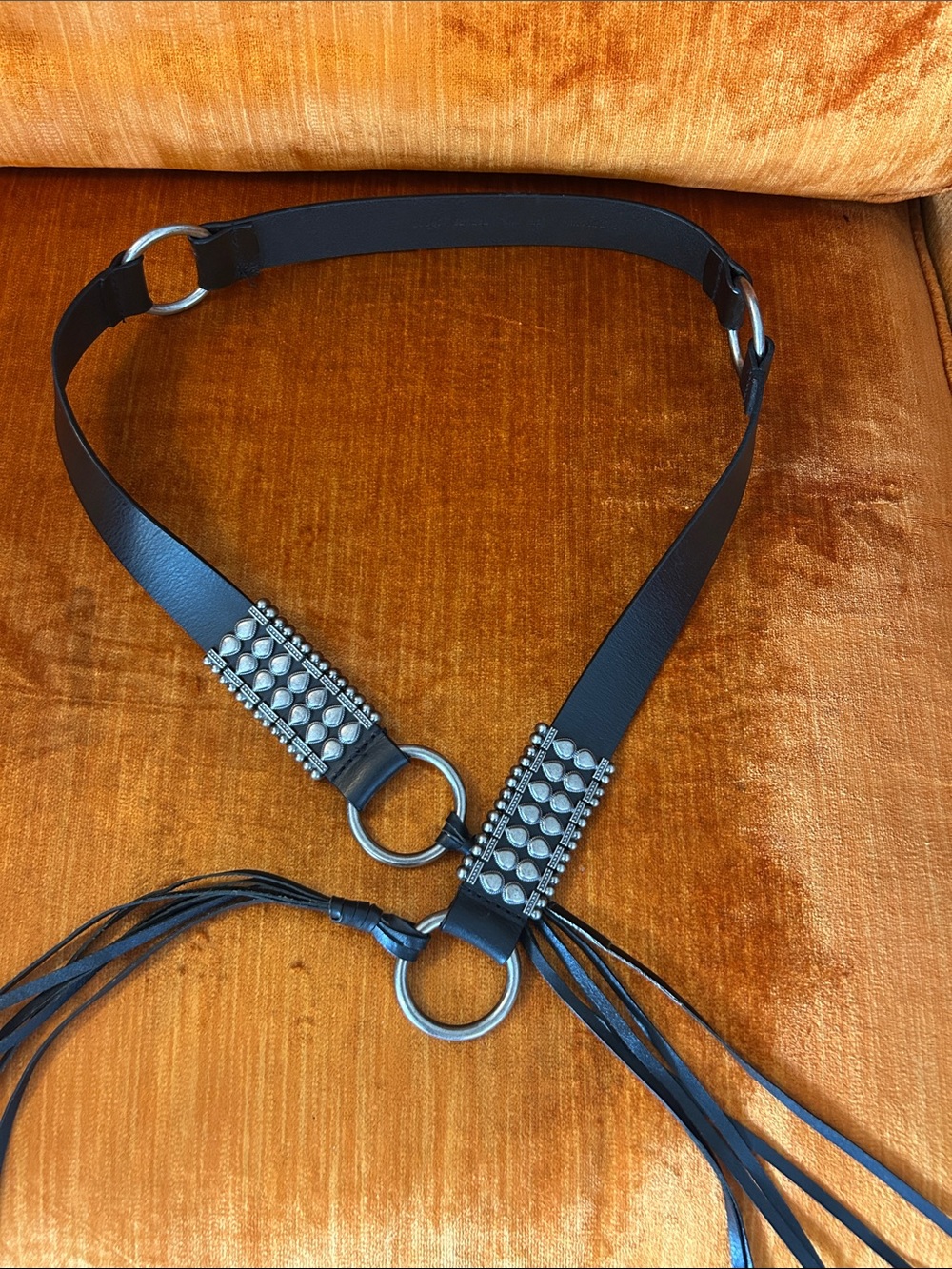 Vintage black leather western-style fringe belt with silver-tone stud & o-rings - Picture 2 of 4